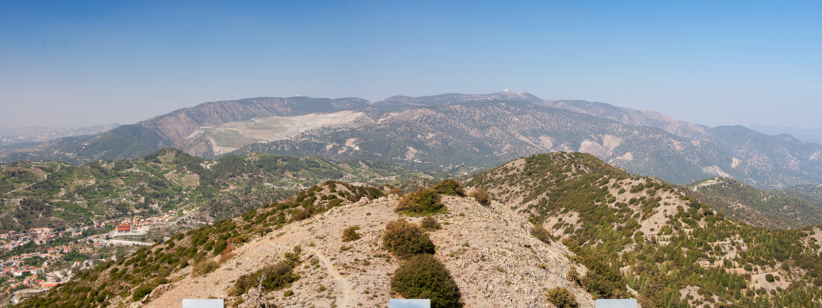 Evidence for long-term, limited reactivity of bentonite in low alkali cement leachates
View More